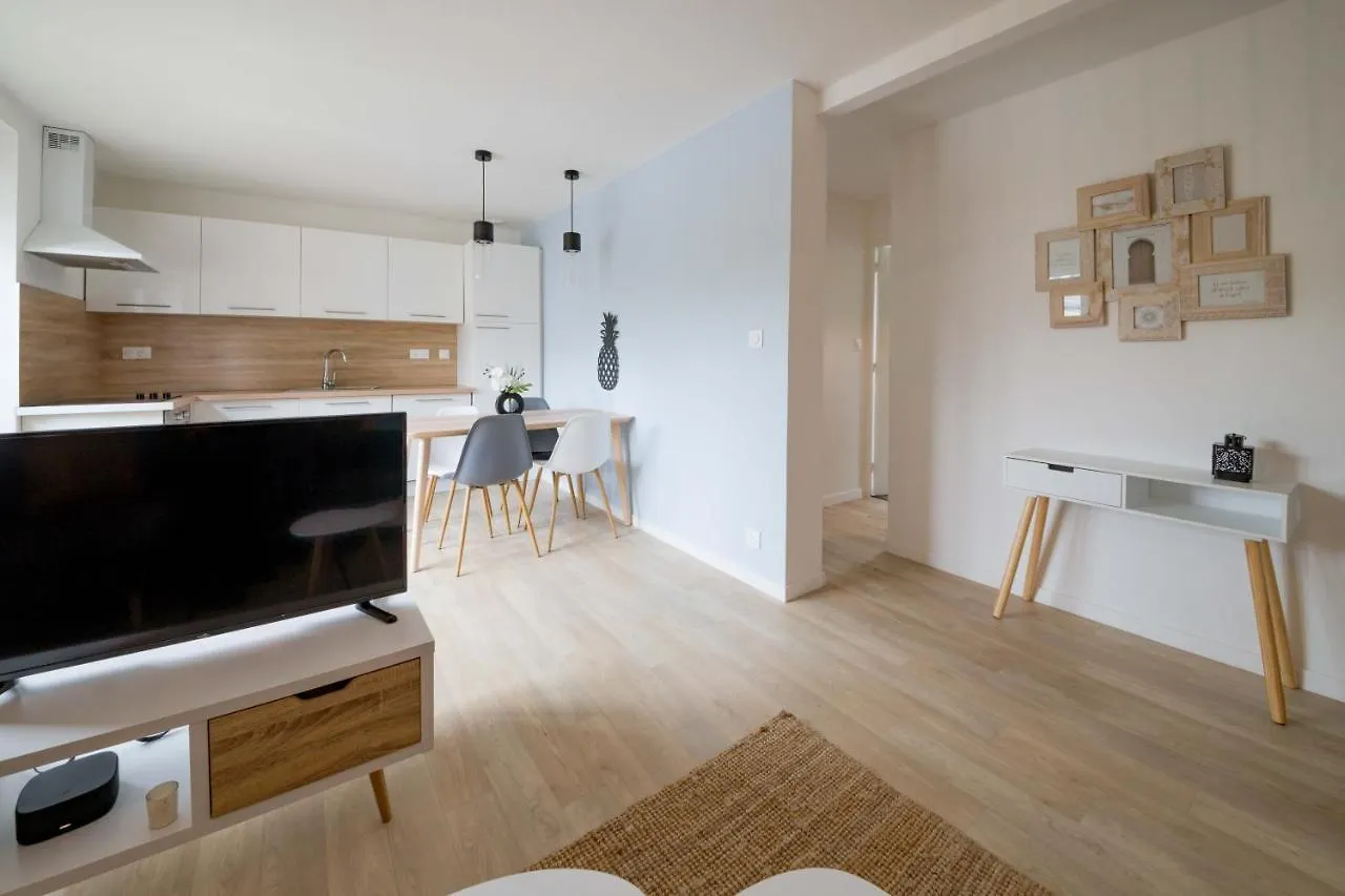 Appartement 3 Chambres - Parking - Wifi - Buanderie - Jardin Brest Apartment
